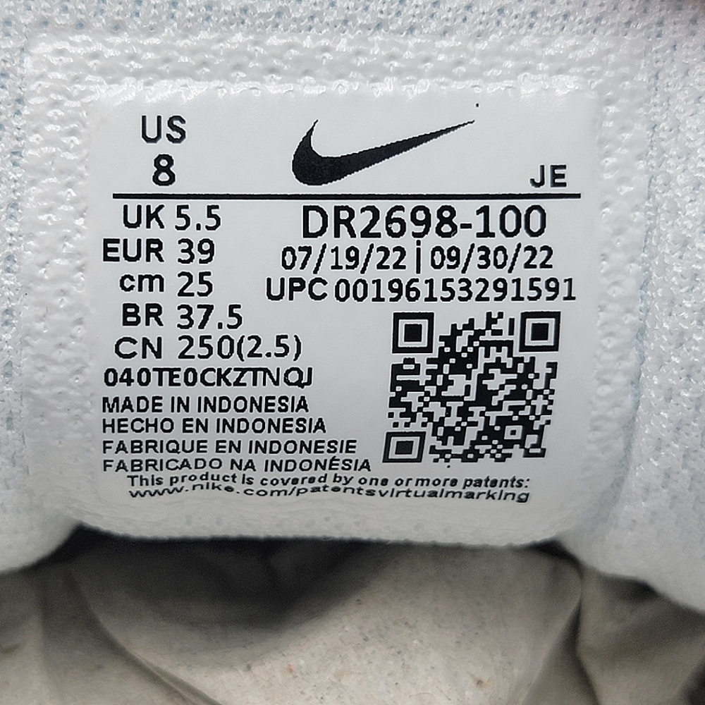 Nike White and Pink Women's Sneakers - Picture 8 of 8